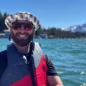 Meet your Posher, Quinn